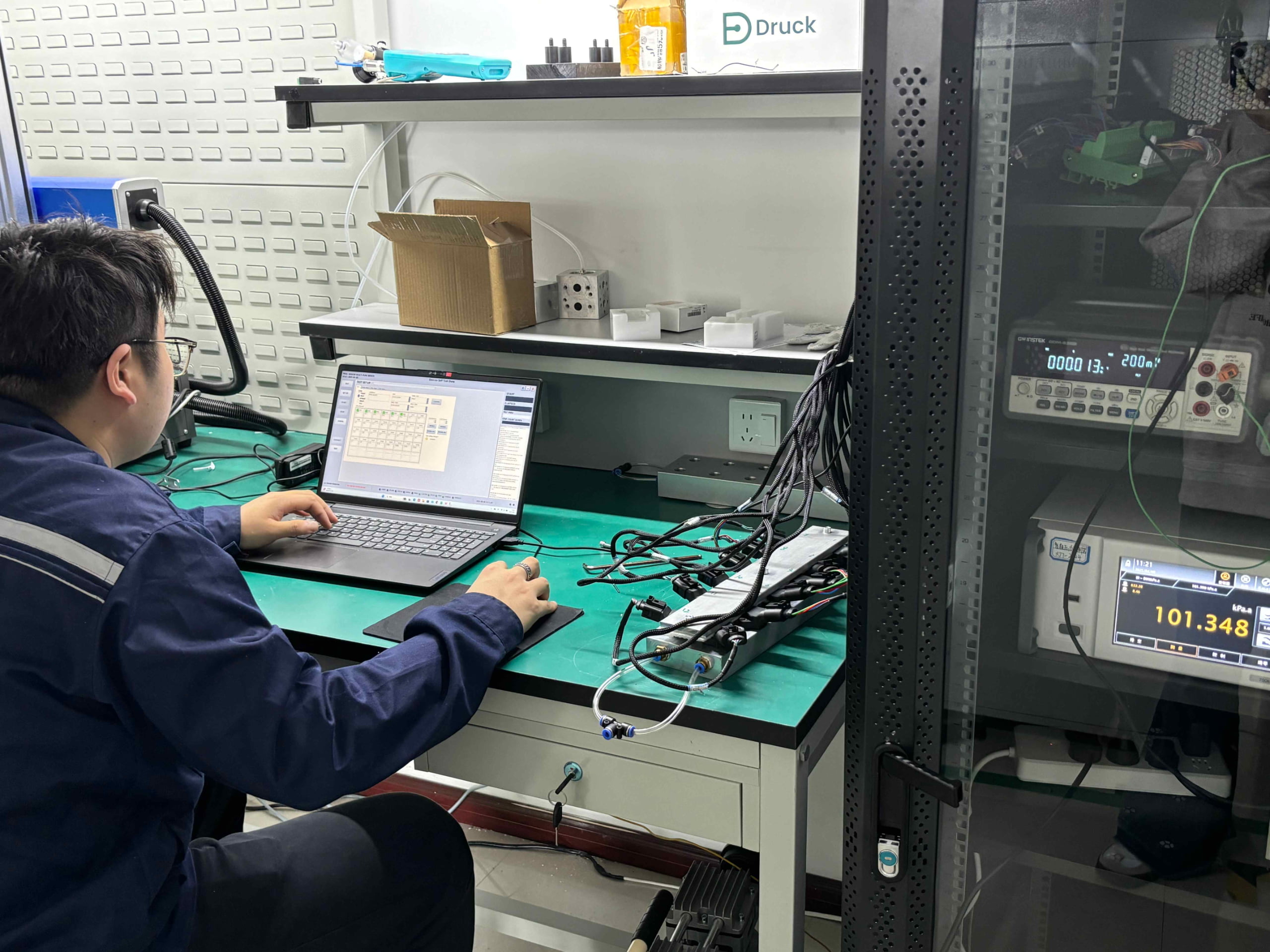 Temperature Testing Chamber